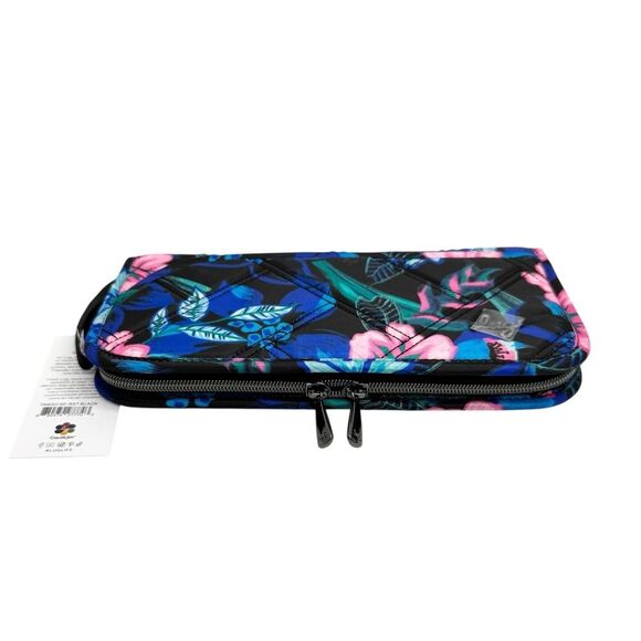 Lug Tango SE Travel RFID Wallet Nylon Quilted Floral Black Blue Pink Green White - Picture 5 of 13